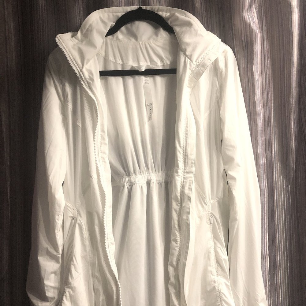 Lululemon white jacket with hood